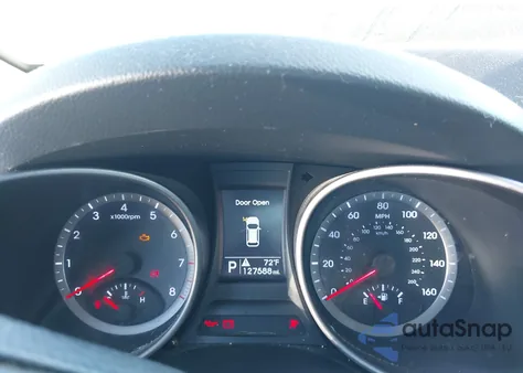 2016 Hyundai Santa Fe Sport 2.4L z USA, uszkodzony, nr VIN 5XYZTDLB3GG311333